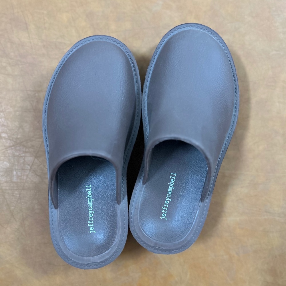 Jeffrey Campbell clogs brown size 6